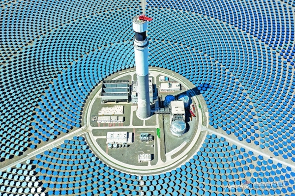 中国能建哈密熔盐塔式5万千瓦光热发电站.jpg